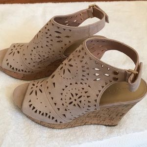 NWOT Marc Fisher wedge sandal